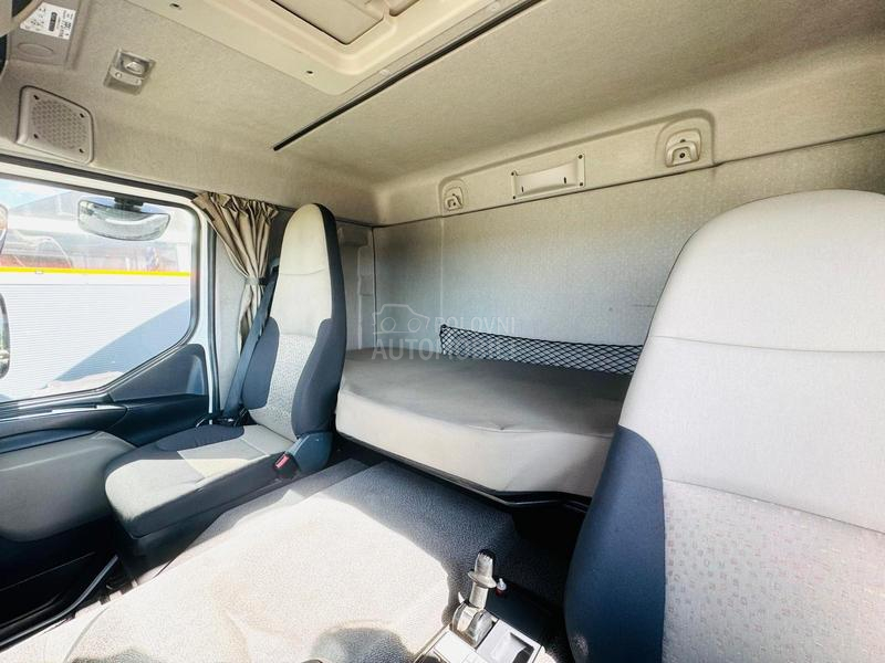 Renault Premium 18.270 / JOA0103