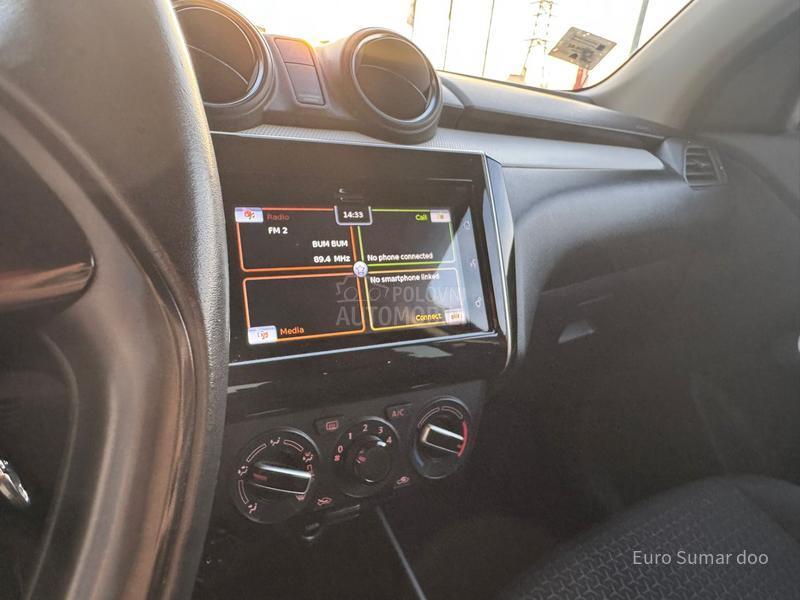 Suzuki Swift PREMIUM 2WD 5MT