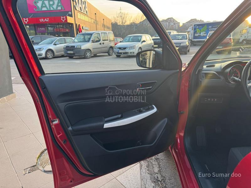 Suzuki Swift PREMIUM 2WD 5MT