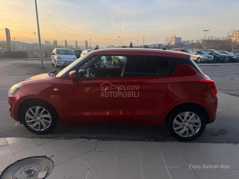 Suzuki Swift PREMIUM 2WD 5MT