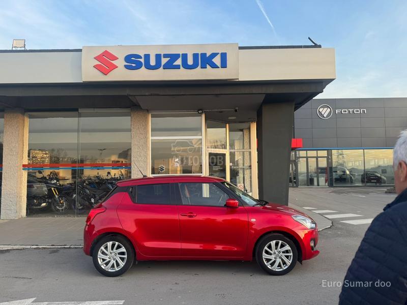 Suzuki Swift PREMIUM 2WD 5MT