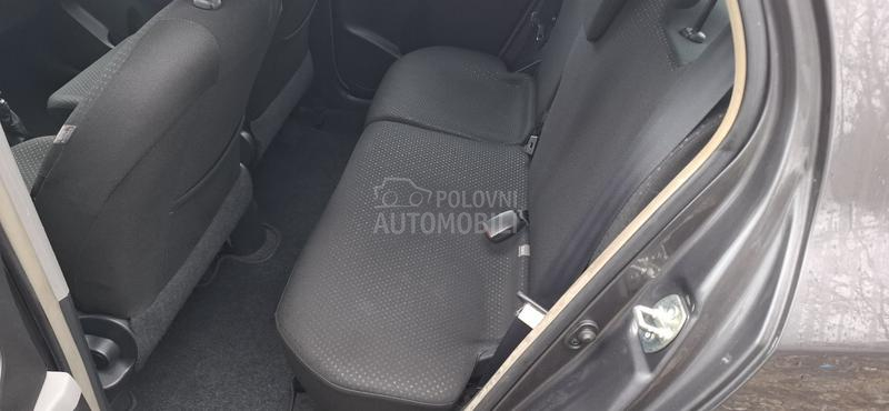 Toyota Yaris 1.3 BENC