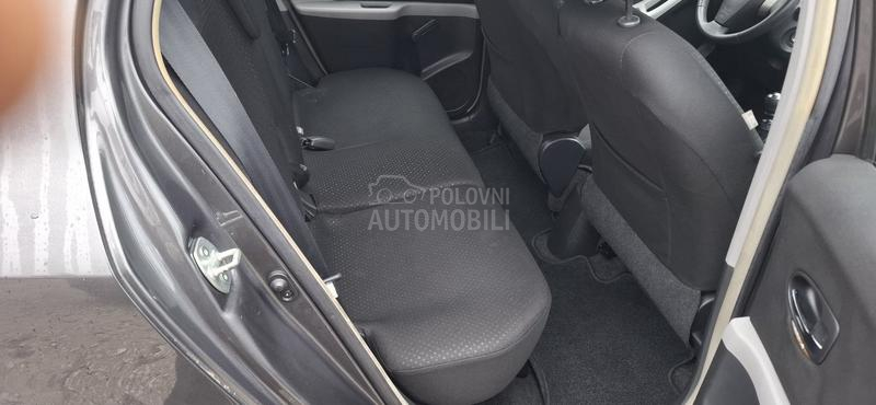 Toyota Yaris 1.3 BENC