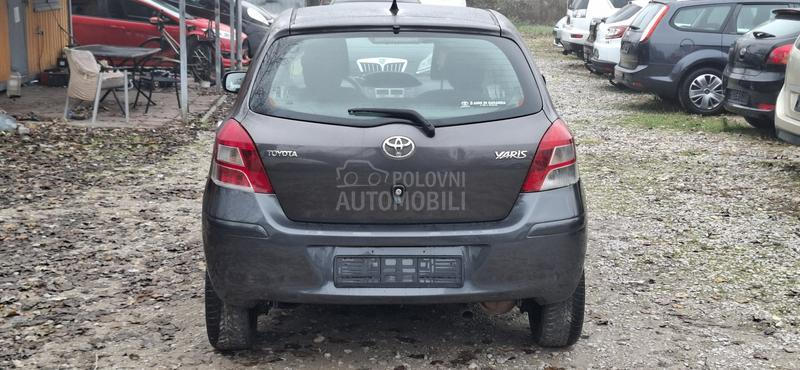Toyota Yaris 1.3 BENC