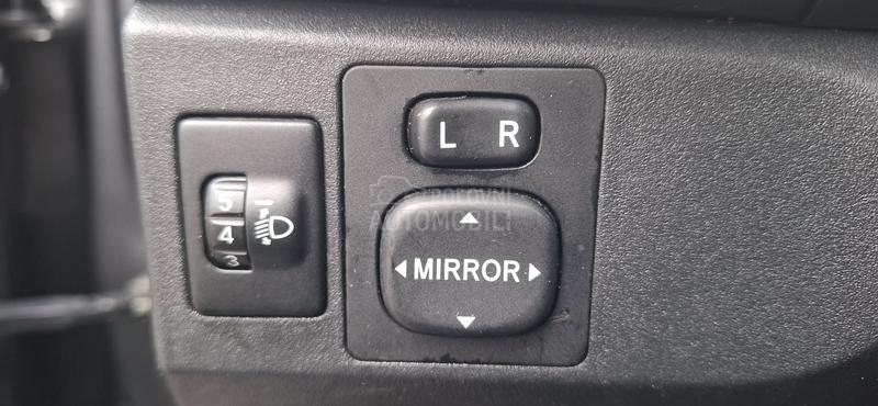 Toyota Yaris 1.3 BENC