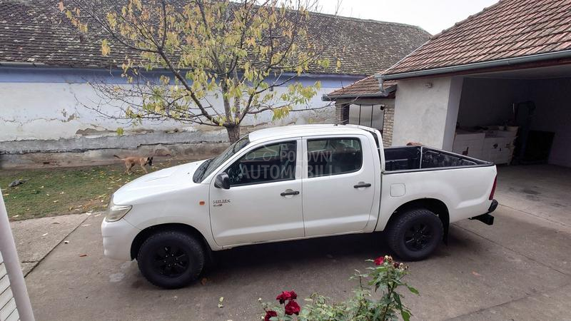 Toyota Hilux 