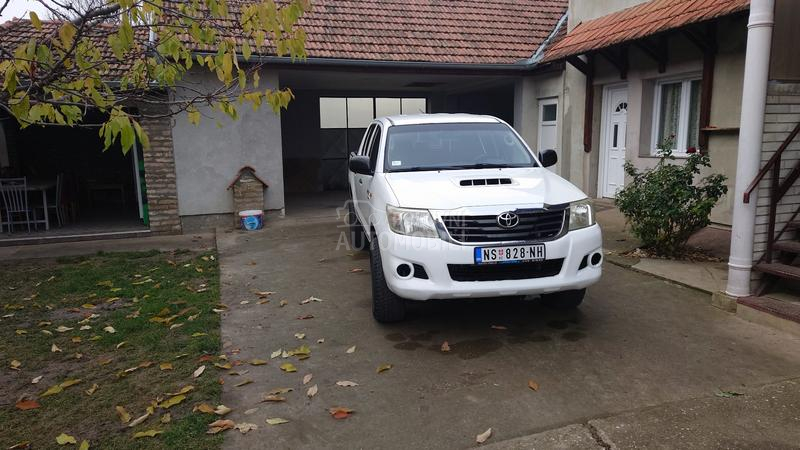 Toyota Hilux 