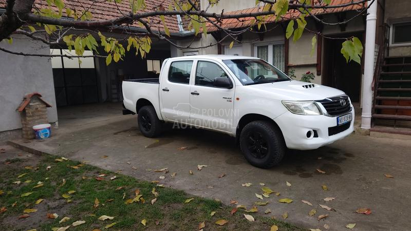 Toyota Hilux 