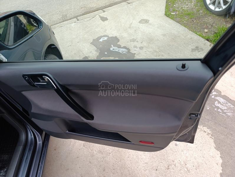 Volkswagen Polo 1.2 ben 5 v r a t a