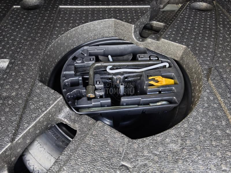 Peugeot 308 1.6 ALLURE BlueHDI