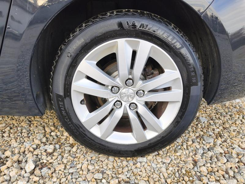 Peugeot 308 1.6 ALLURE BlueHDI