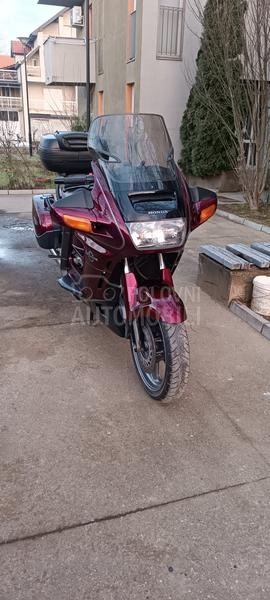 Honda pan european st 1100