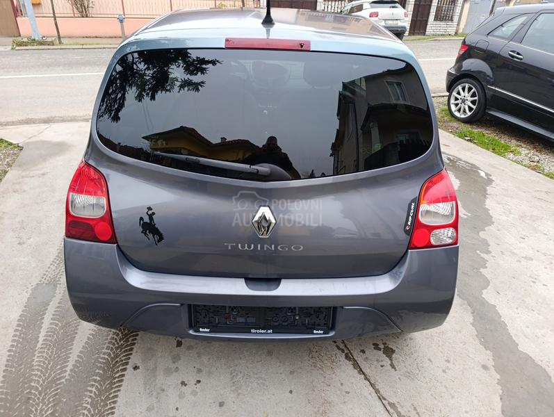 Renault Twingo 1 09000 k m