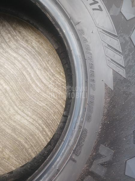Nexen 245/75 R17 Sve sezone