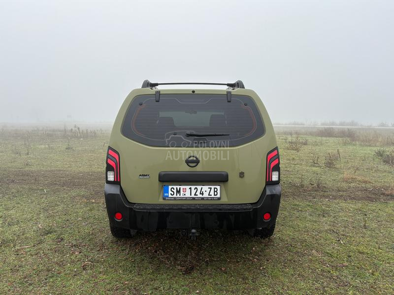 Nissan Pathfinder Army Edition