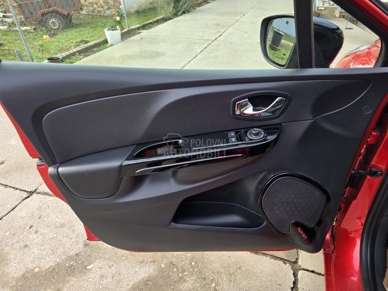 Renault Clio 1.5DCI//R-LINK//