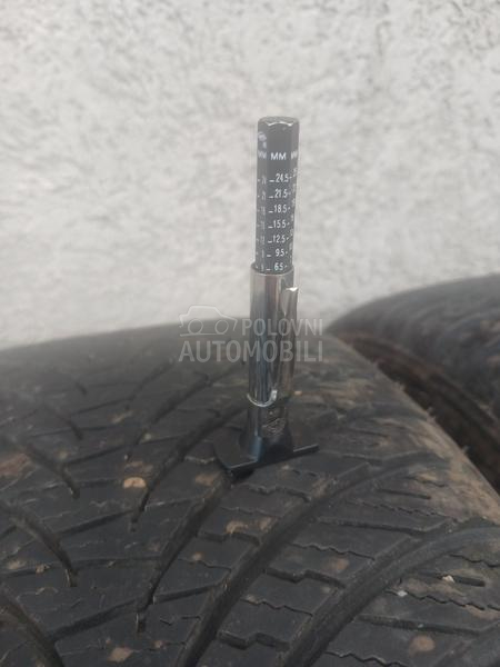 Falken 225/45 R17 Zimska