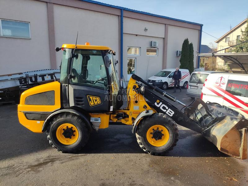 JCB 406