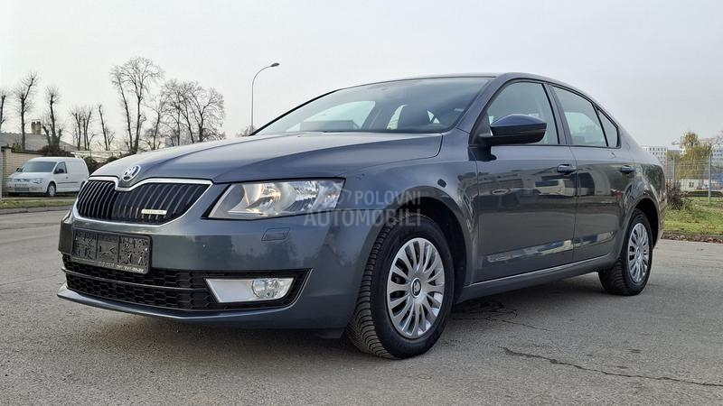Škoda Octavia S A L O N