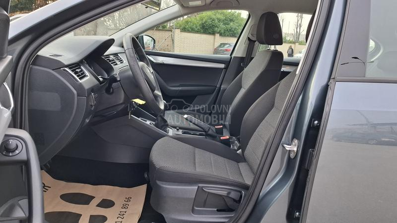 Škoda Octavia S A L O N