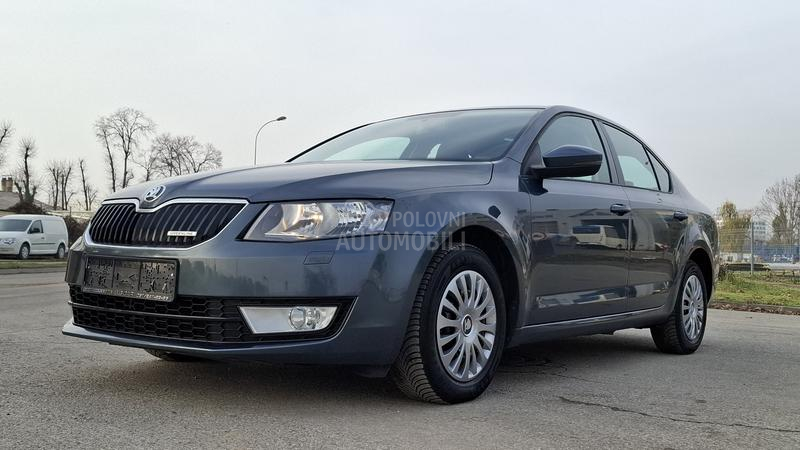 Škoda Octavia S A L O N
