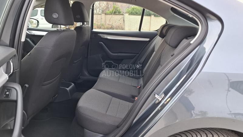 Škoda Octavia S A L O N