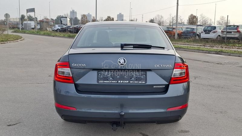 Škoda Octavia S A L O N