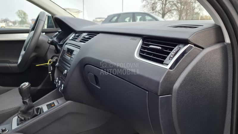 Škoda Octavia S A L O N