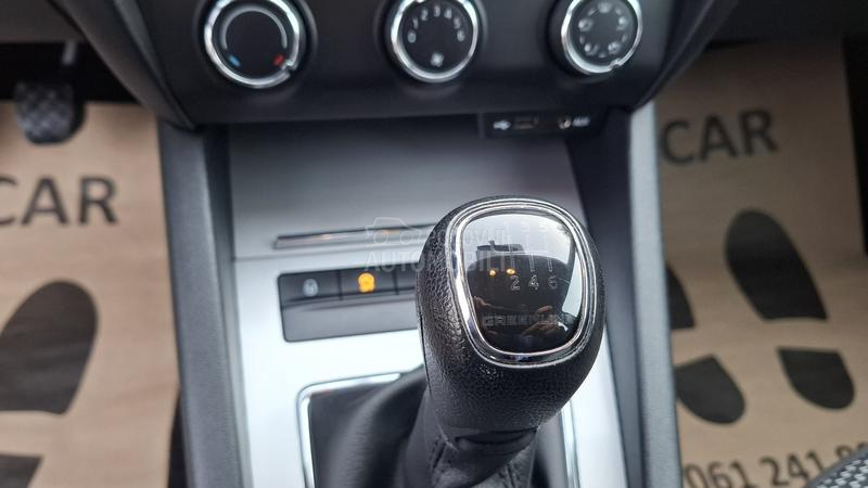 Škoda Octavia S A L O N