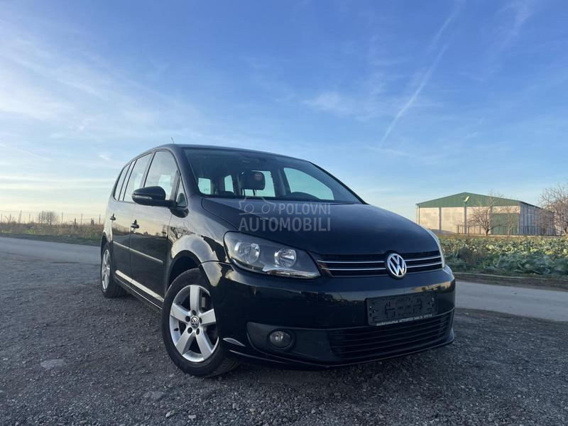 Volkswagen Touran 2.0 DSG 4X4 7SED