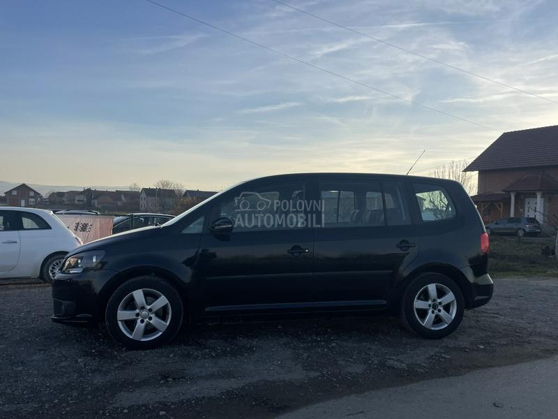 Volkswagen Touran 2.0 DSG 4X4 7SED
