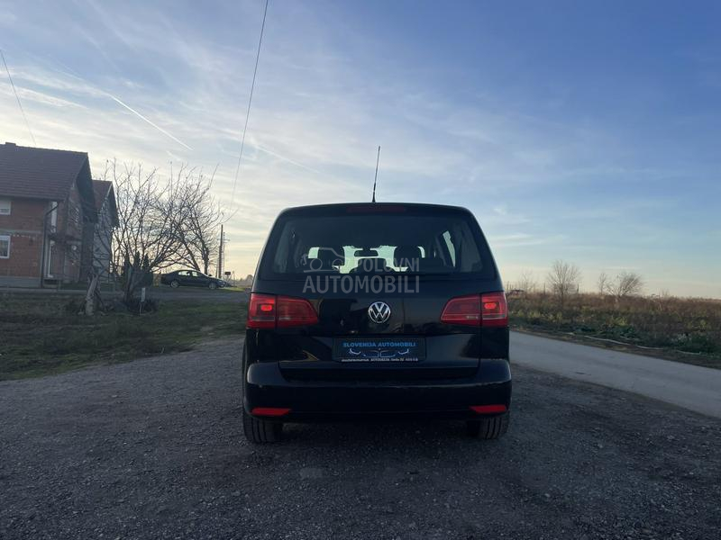 Volkswagen Touran 2.0 DSG 4X4 7SED