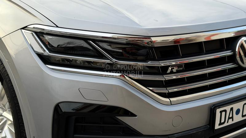 Volkswagen Touareg 3 R line Matrix
