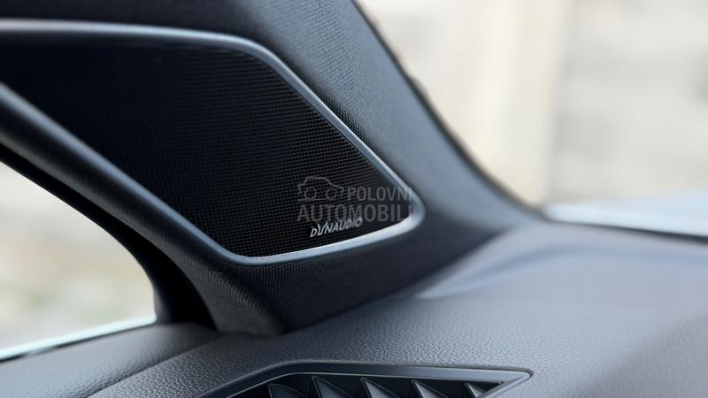 Volkswagen Touareg 3 R line Matrix