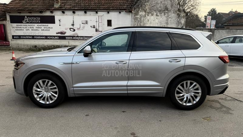 Volkswagen Touareg 3 R line Matrix