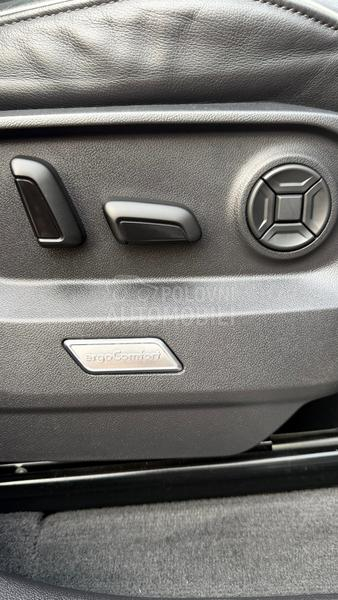 Volkswagen Touareg 3 R line Matrix