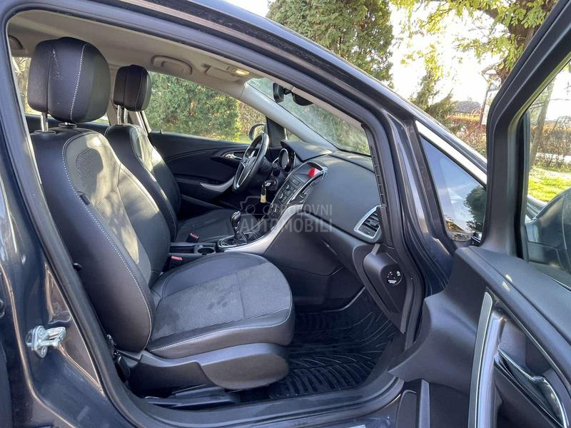 Opel Astra J 1.7 cdti