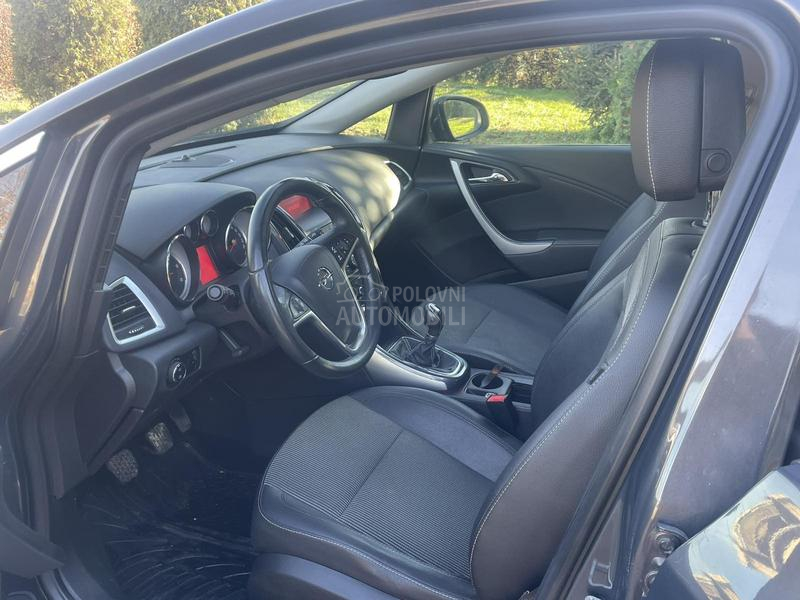 Opel Astra J 1.7 cdti
