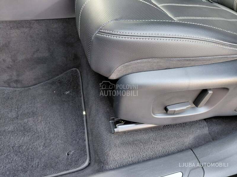 Land Rover Range Rover Velar R DINAMIC 2.0 4X4