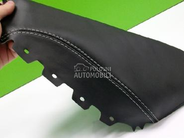 OBLOGA NASLONA ZA RUKU KOŽA za Renault Kadjar od 2015. do 2022. god.