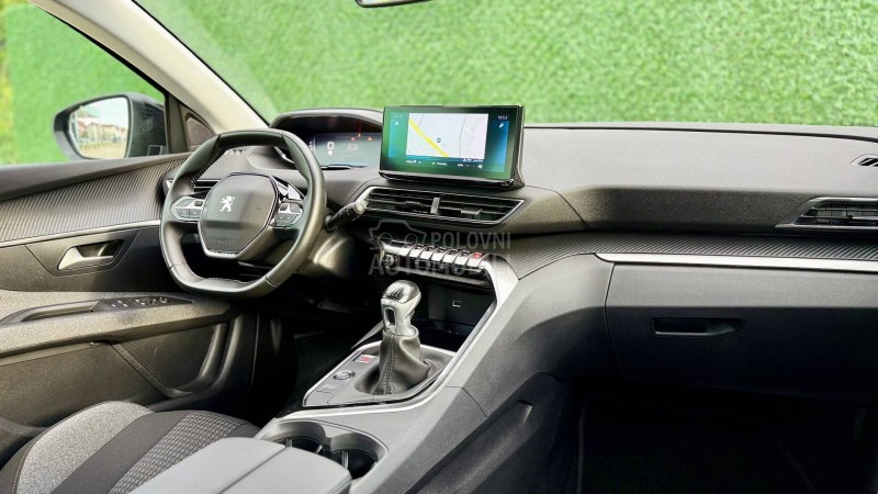 Peugeot 3008 1.5 bluhdi NOV