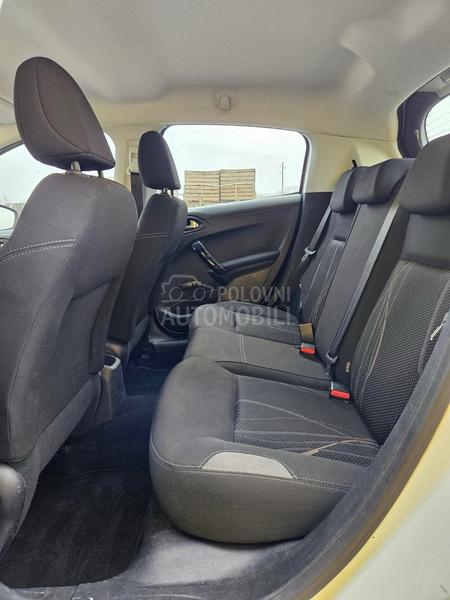 Peugeot 208 ZA TRG.OVCE/TO.P CEN