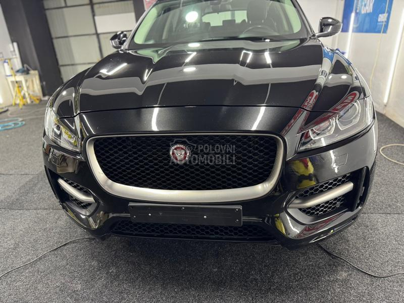 Jaguar F pace R Sport