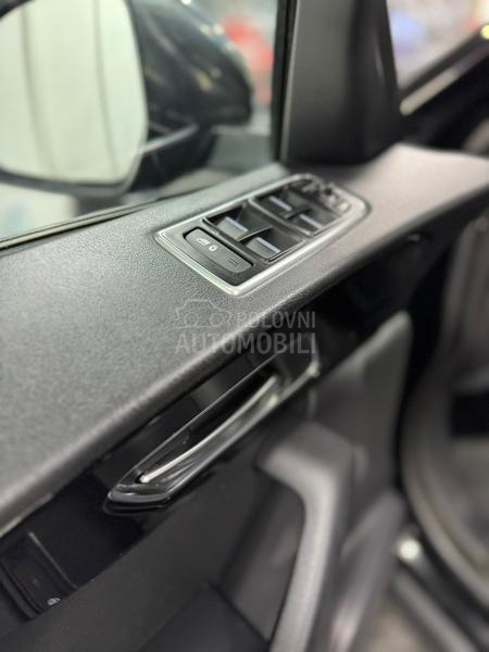 Jaguar F pace R Sport