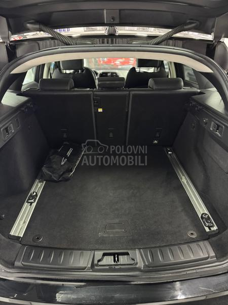 Jaguar F pace R Sport