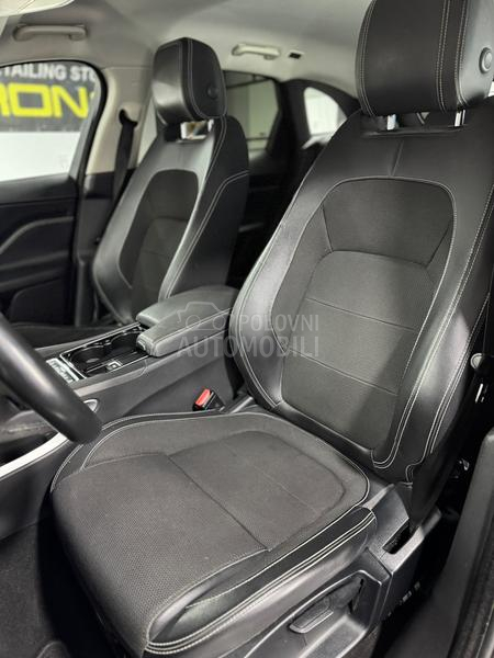 Jaguar F pace R Sport