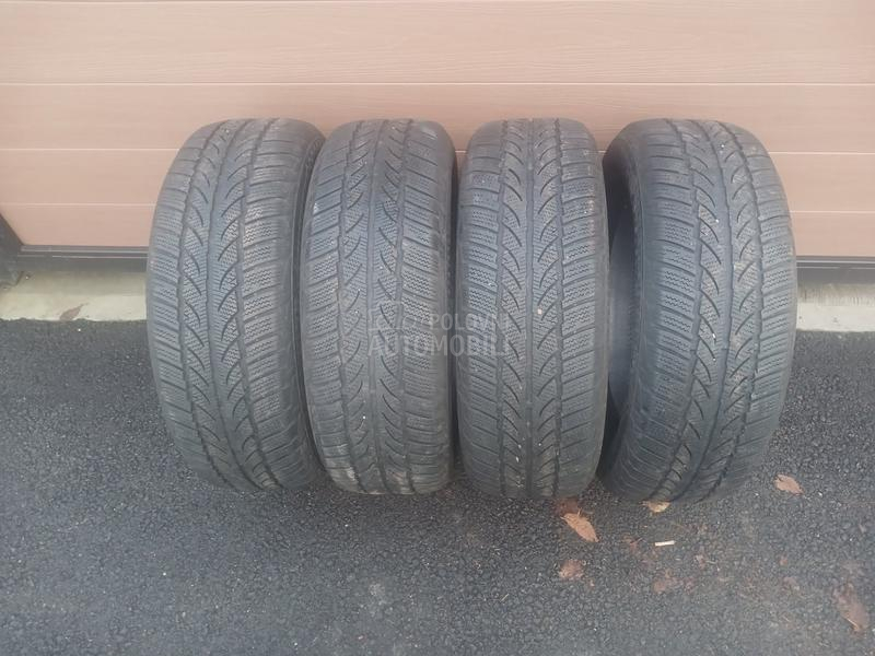 Sportiva 215/65 R16 Zimska