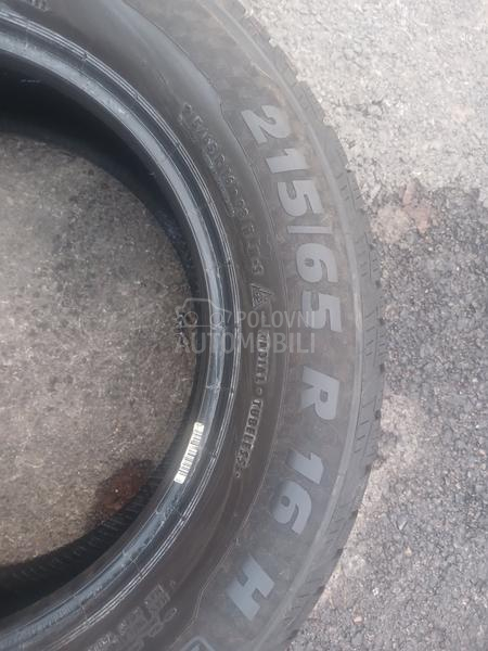 Sportiva 215/65 R16 Zimska