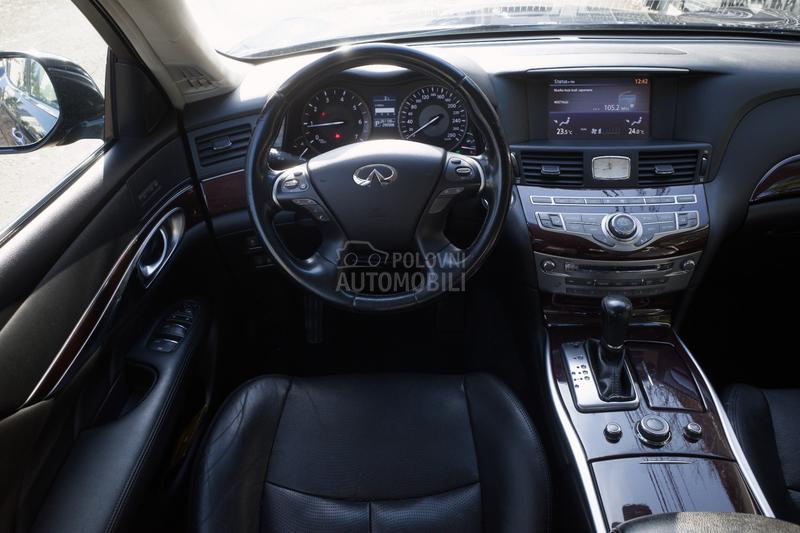 Infiniti Q70 2.2