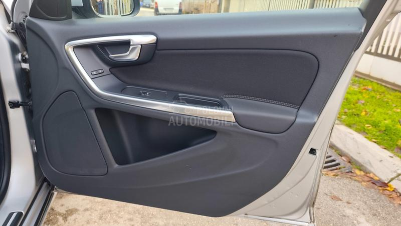Volvo V60 1.6 D2